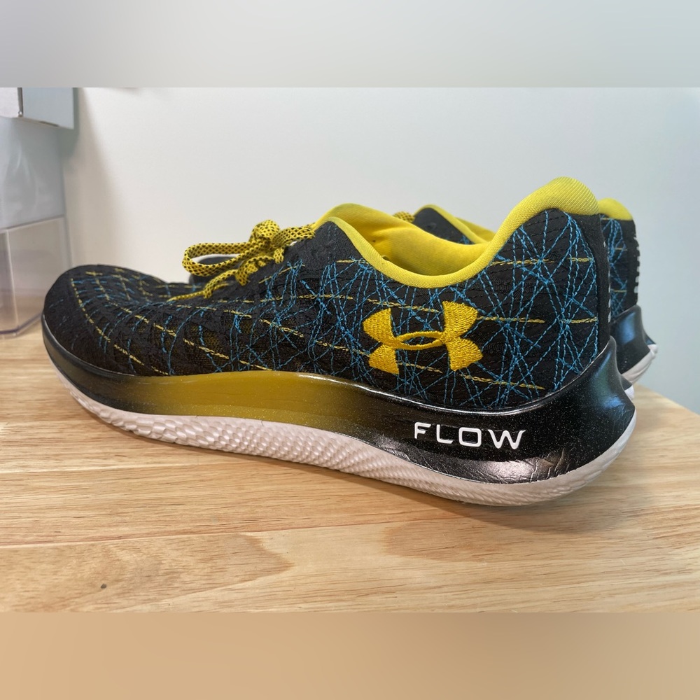 Men’s Under Armour Boston Bluetooth compatible size 15 Shoes